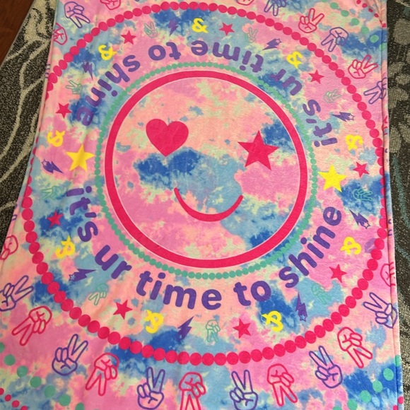 Super adorable blanket - Picture 2 of 3